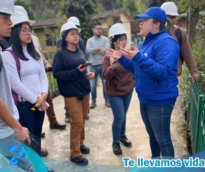 Estudiantes De Arquitectura De La Unipamplona En Planta De Tratamiento Cariongo imagen 2